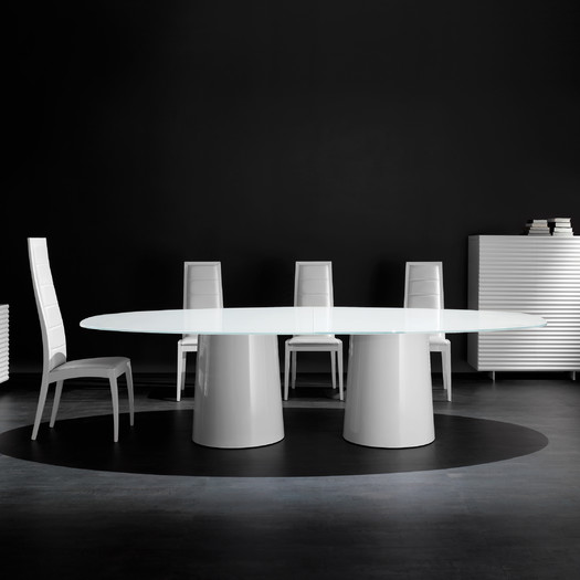 Antares 300 Dining Table by YumanMod