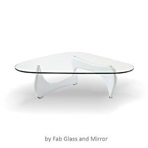 Nagochi style table with brilliant white base