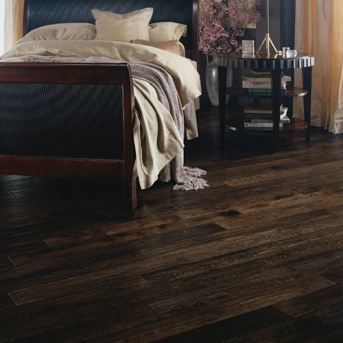 Gatsby Random Width Solid White Oak Hardwood Flooring in Tudor Brown
