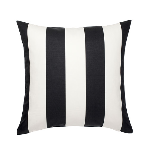 VÃ…RGYLLEN  white, black  vertical line Cushion