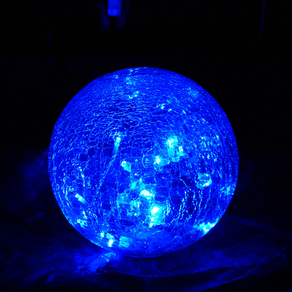Beautiful Robin Small Crackled Glass Ball with LED Lights
