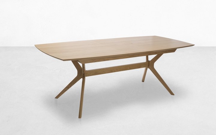 Beautiful extension table from Australia