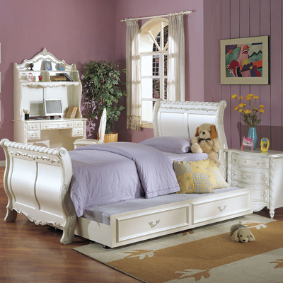 Sleigh Customizable Bedroom Set 