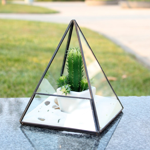 Pentahedron Pyramid Glass Terrarium Planter