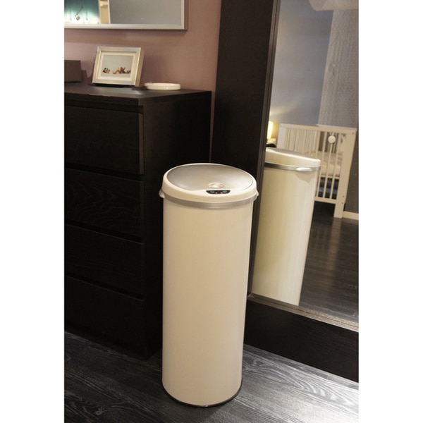 iTouchless Deodorizer 13-gallon Round Sensor Pearl White Matte Finish Trash Can