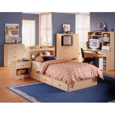 Brook Hollow Platform Customizable Bedroom Set