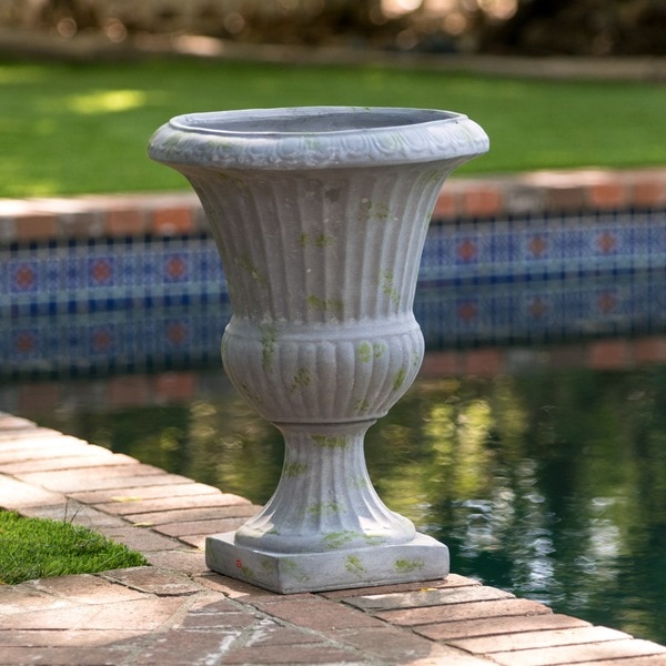 Ulysses 22.5-inch Grey with Green Moss Urn 