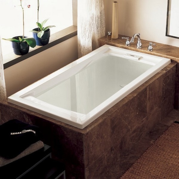 Delano 59-inch x 32-inch White Rectangle Alcove Soaking Bathtub (Right)